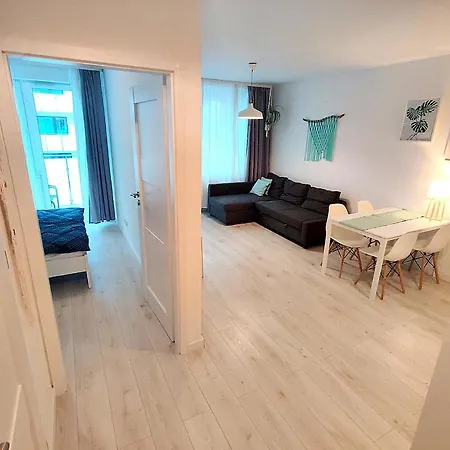 Apartament Słoneczny Brzeg-3